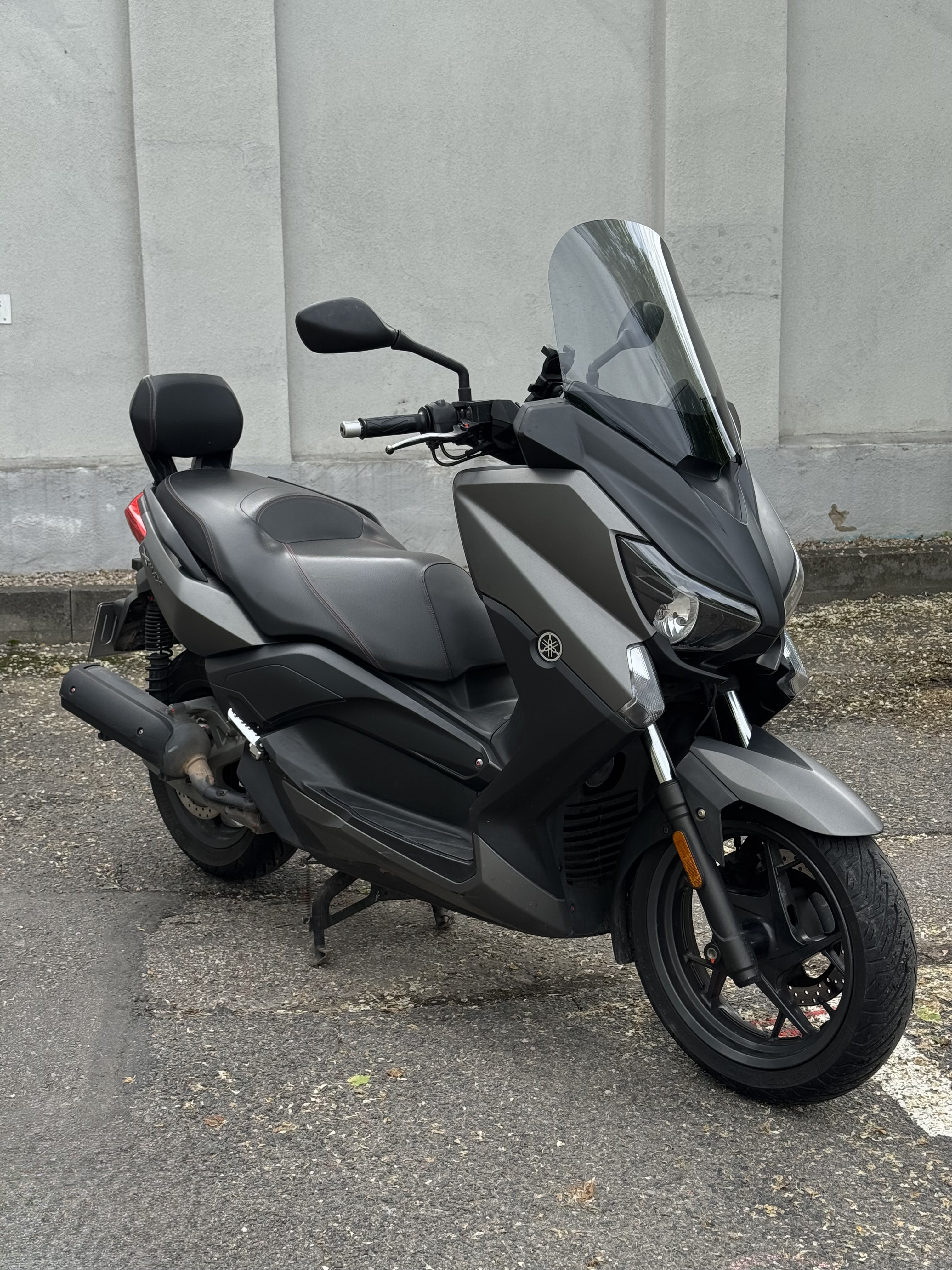Yamaha X-MAX 125